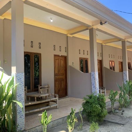 Roby Homestay Kuta  Экстерьер фото