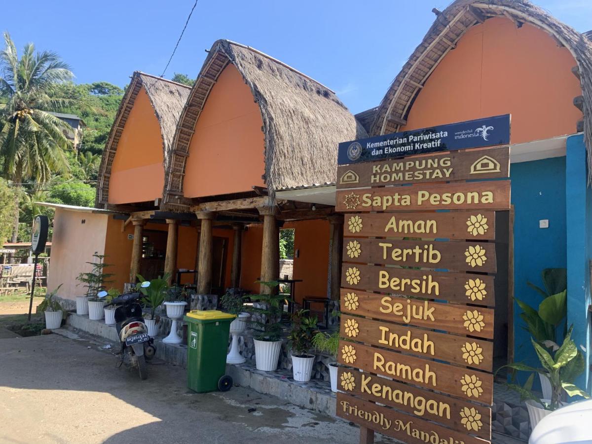 Roby Homestay Kuta  Экстерьер фото