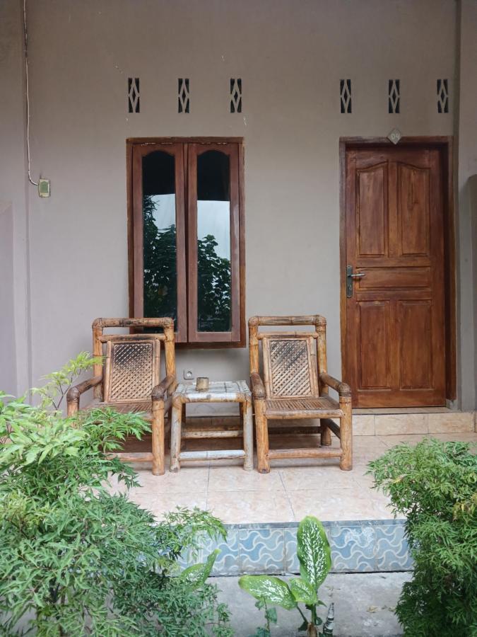 Roby Homestay Kuta  Экстерьер фото